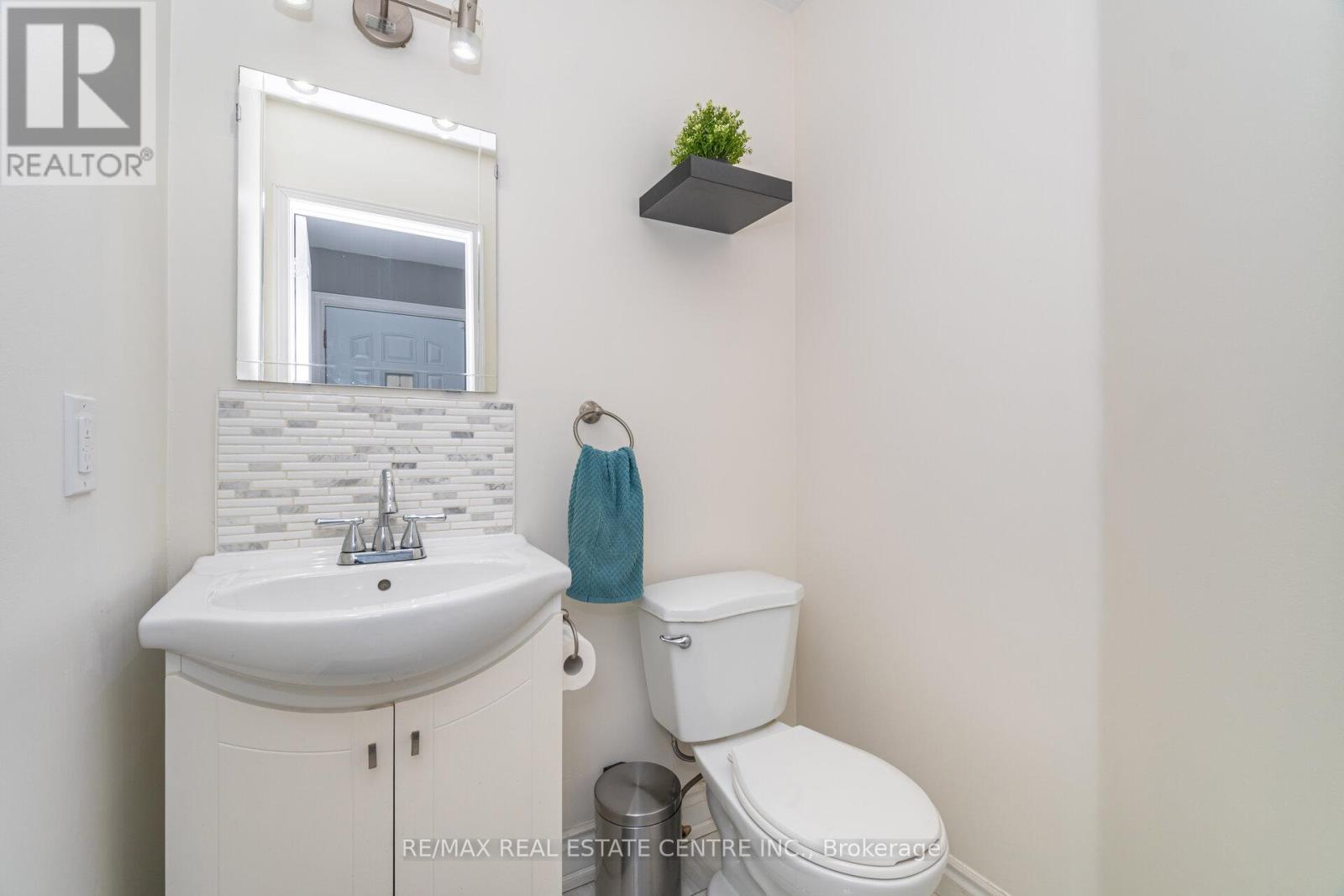 6835 Dillingwood Drive, Mississauga, Ontario  L5N 6Z9 - Photo 22 - W12567062