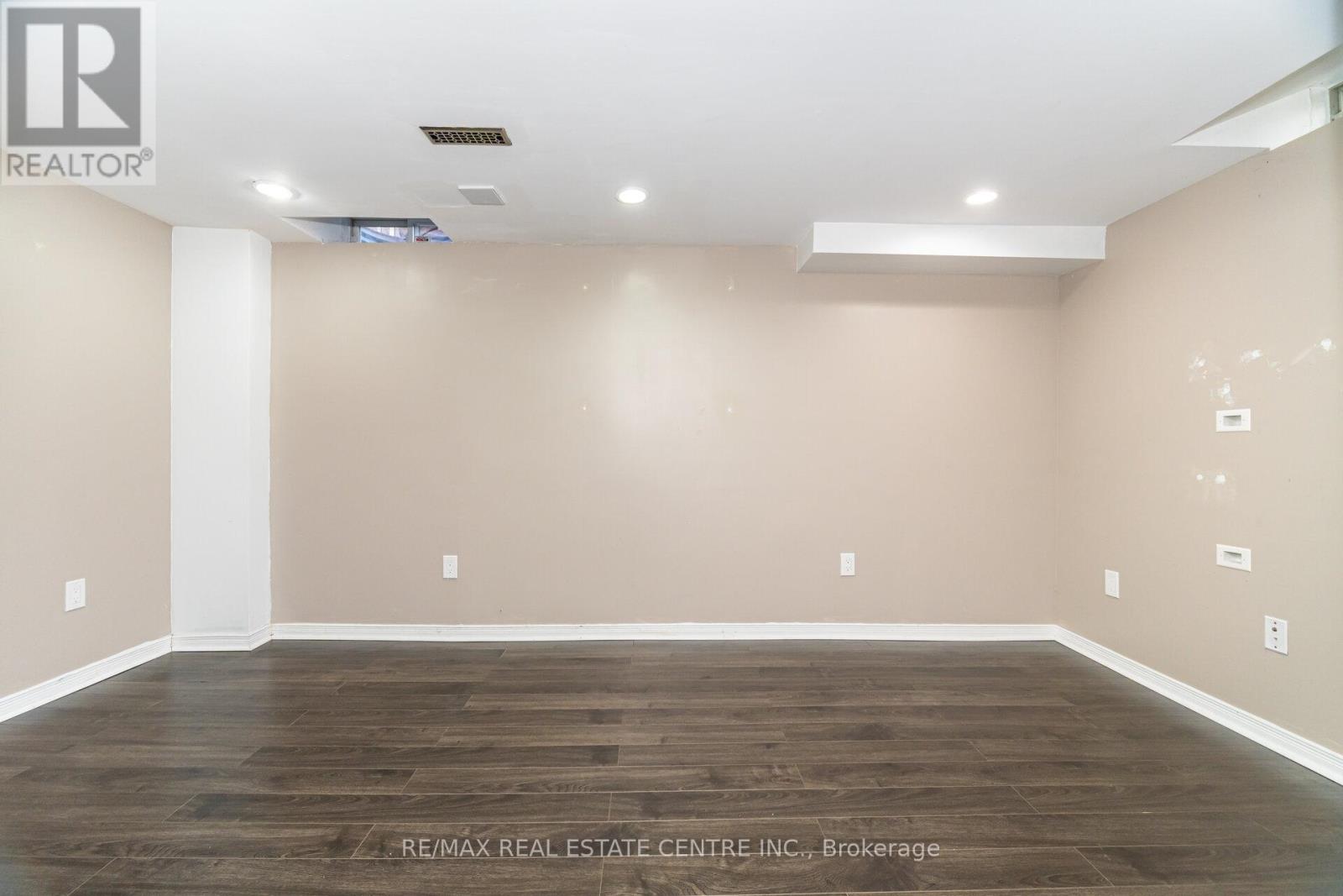 6835 Dillingwood Drive, Mississauga, Ontario  L5N 6Z9 - Photo 38 - W12567062