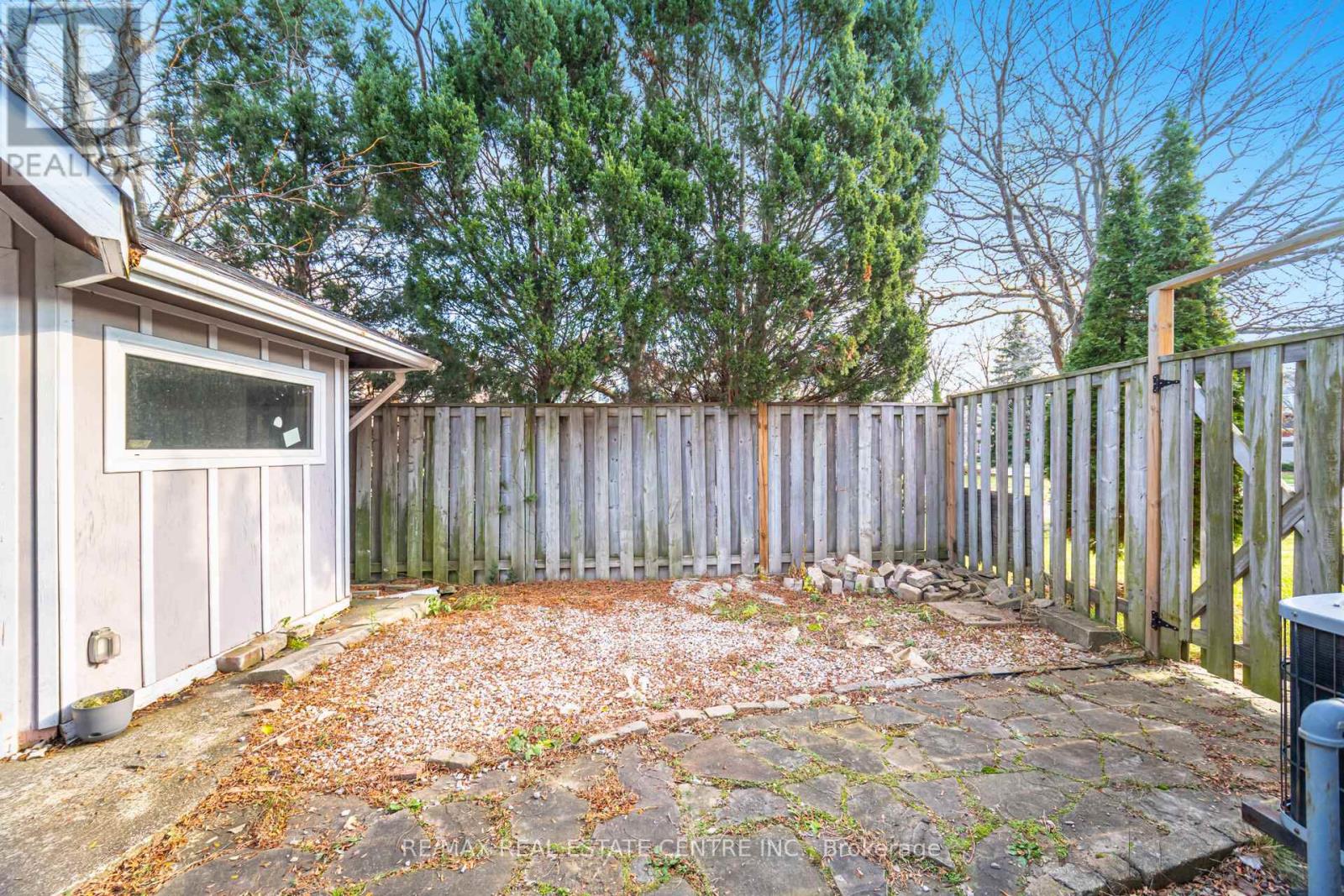 6835 Dillingwood Drive, Mississauga, Ontario  L5N 6Z9 - Photo 47 - W12567062