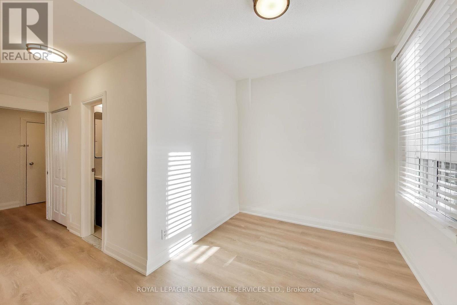 Main - 71 Vernon Street, Toronto, Ontario  M6P 1S9 - Photo 13 - W12567142