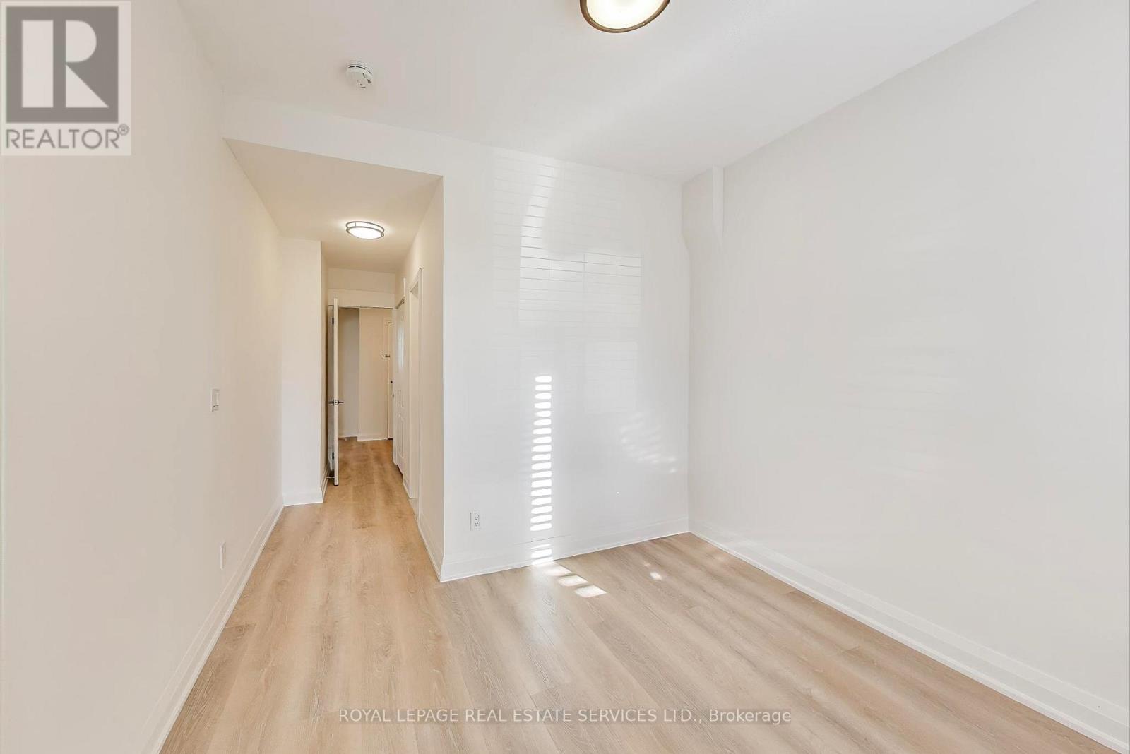 Main - 71 Vernon Street, Toronto, Ontario  M6P 1S9 - Photo 14 - W12567142