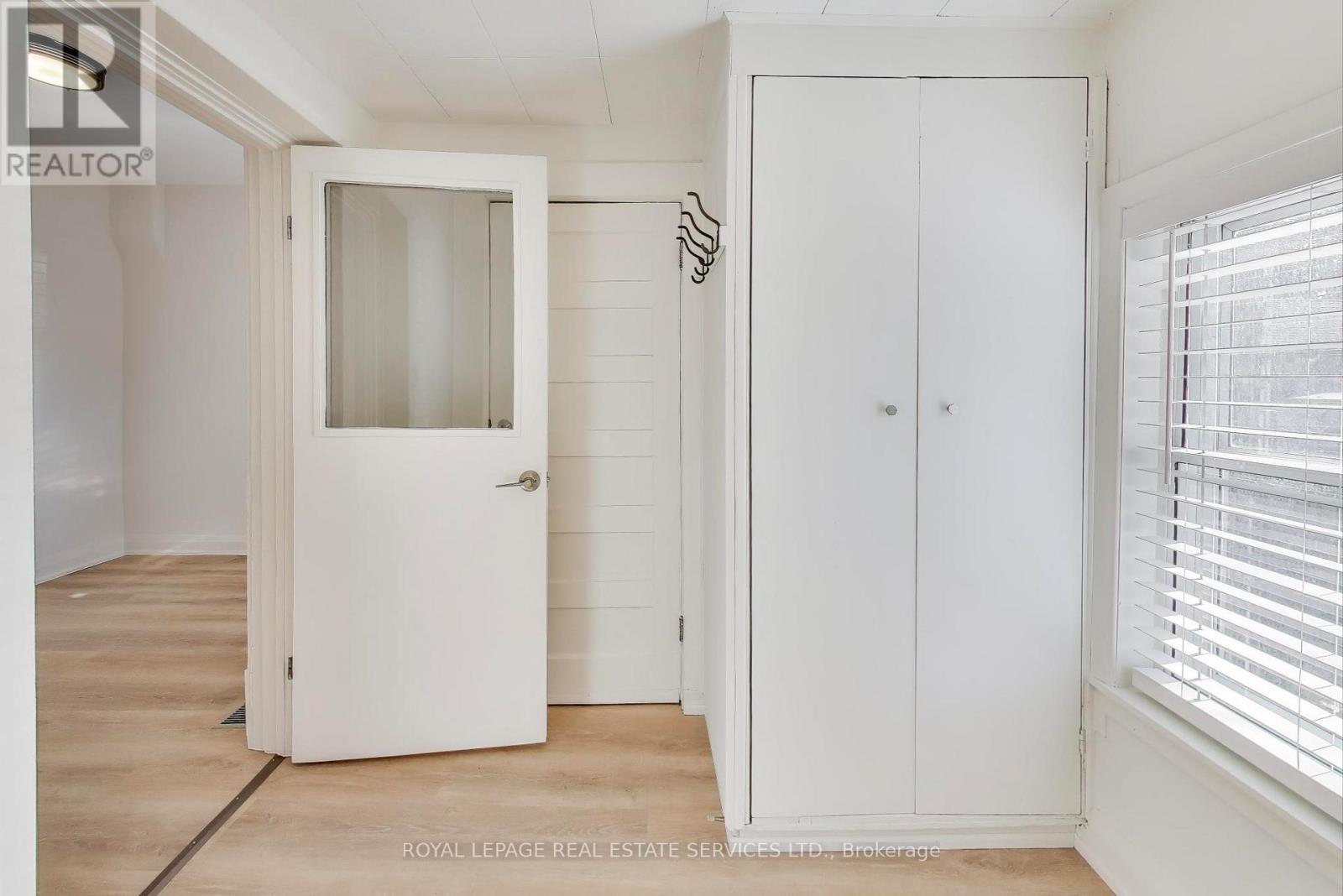 Main - 71 Vernon Street, Toronto, Ontario  M6P 1S9 - Photo 18 - W12567142