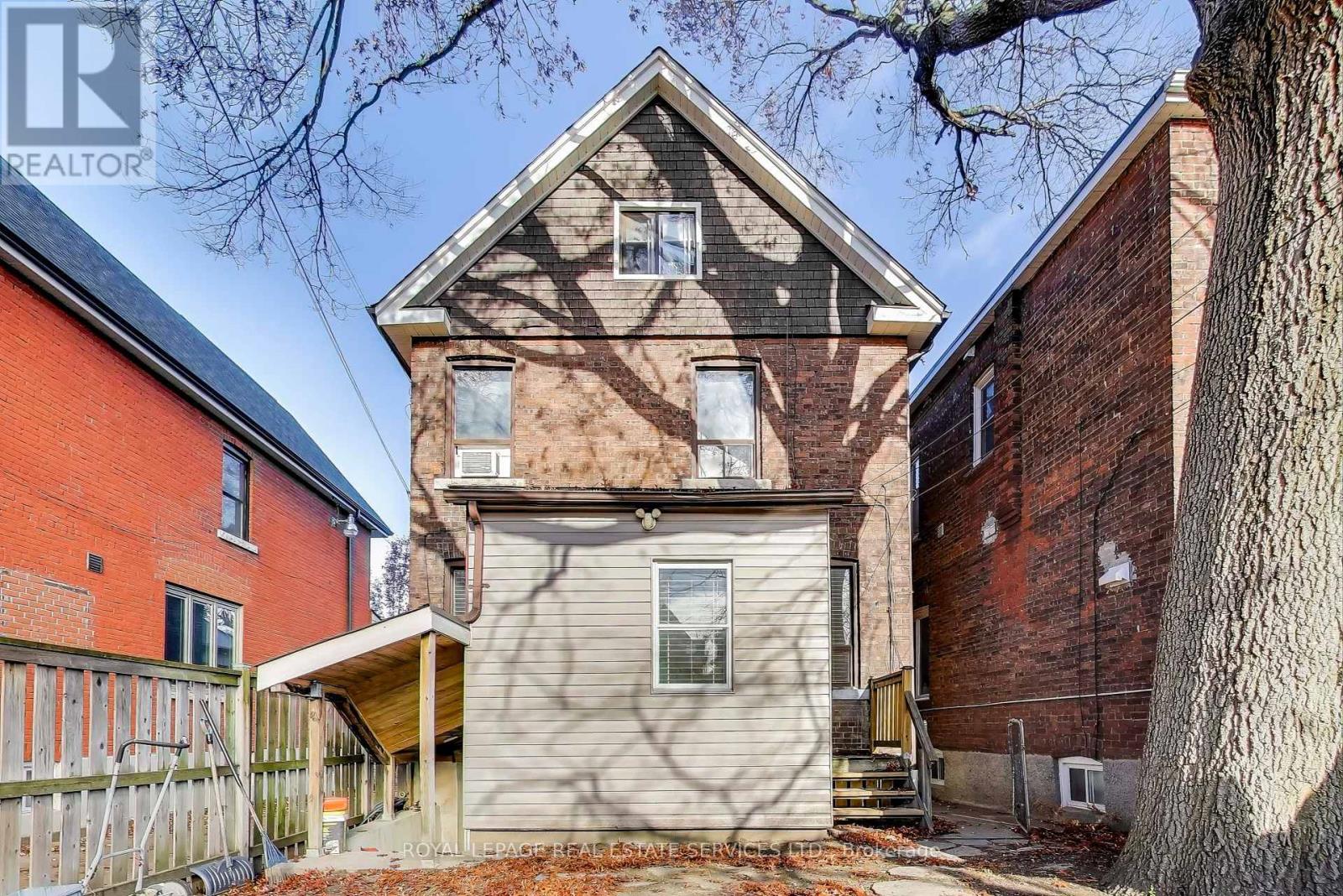 Main - 71 Vernon Street, Toronto, Ontario  M6P 1S9 - Photo 19 - W12567142