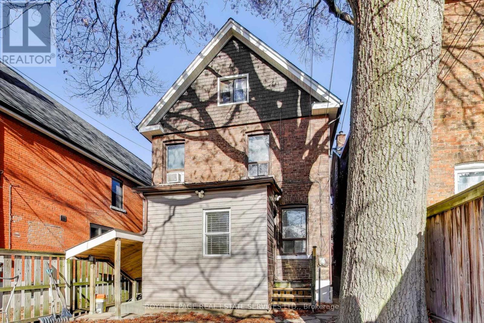 Main - 71 Vernon Street, Toronto, Ontario  M6P 1S9 - Photo 21 - W12567142