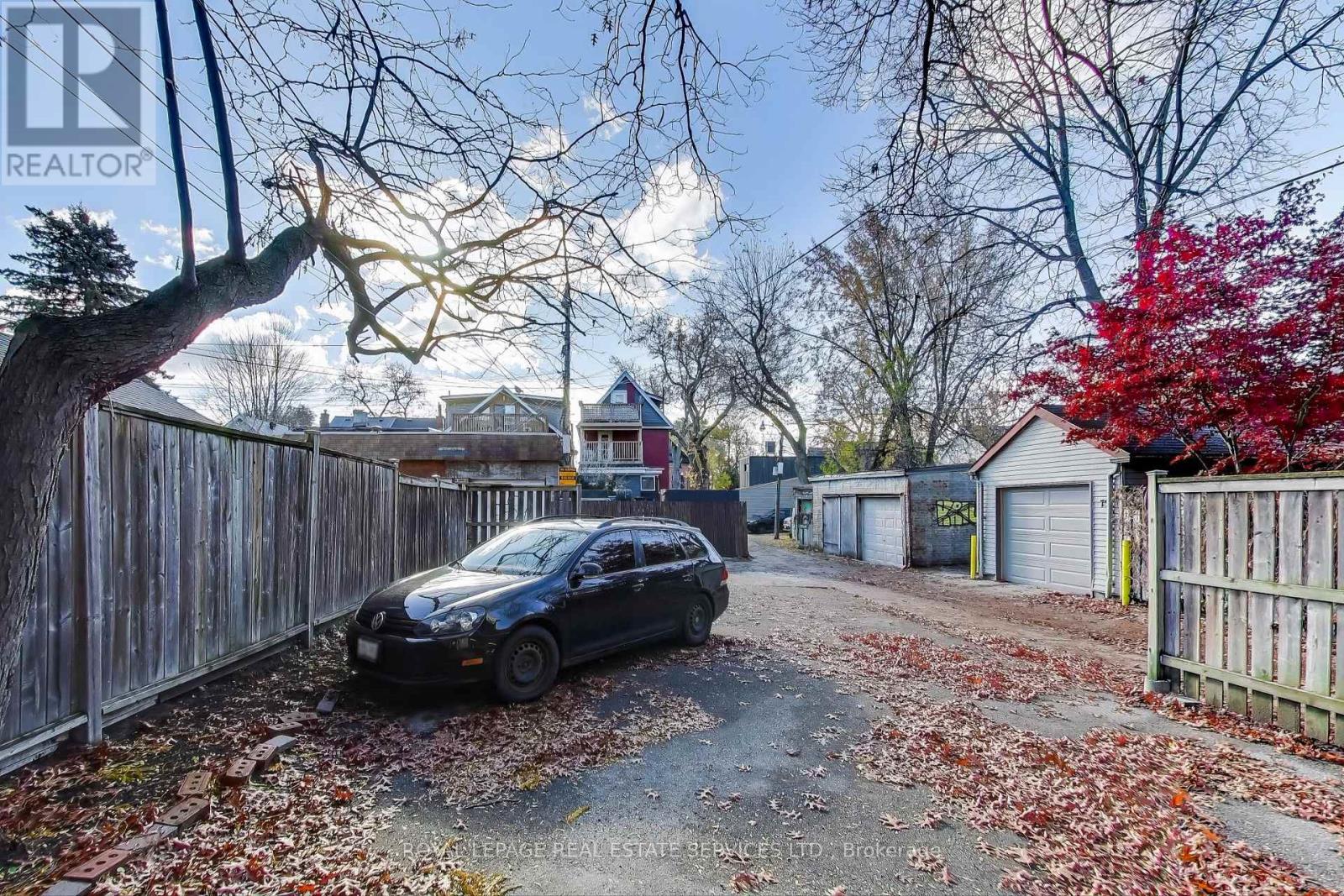 Main - 71 Vernon Street, Toronto, Ontario  M6P 1S9 - Photo 22 - W12567142