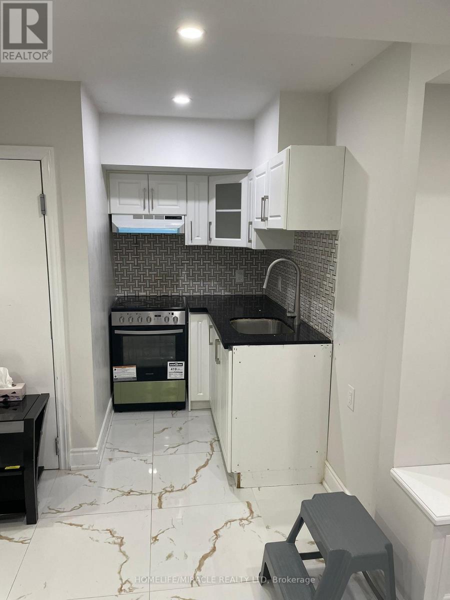 Bsmt - 26 Westfield Crescent, Hamilton, Ontario  L8B 1Y1 - Photo 3 - X12386302