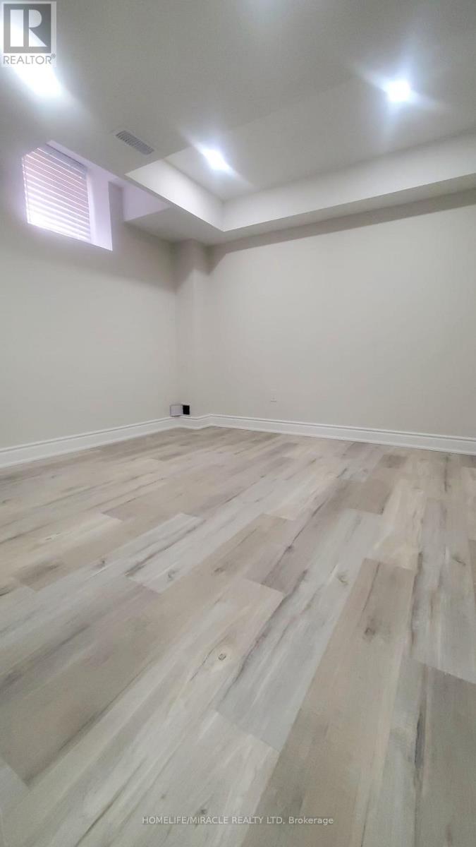 Bsmt - 26 Westfield Crescent, Hamilton, Ontario  L8B 1Y1 - Photo 5 - X12386302