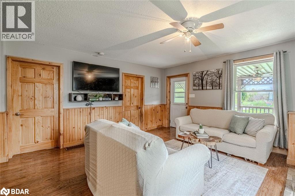 1601 Penetanguishene Road, Dalston, Ontario  L4M 4Y8 - Photo 4 - 40782335