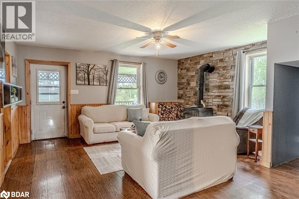 1601 Penetanguishene Road, Dalston, Ontario  L4M 4Y8 - Photo 3 - 40782335