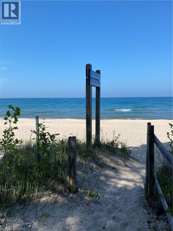 221 Tiny Beaches Road S, Tiny, Ontario  L0L 2J0 - Photo 17 - 40755546