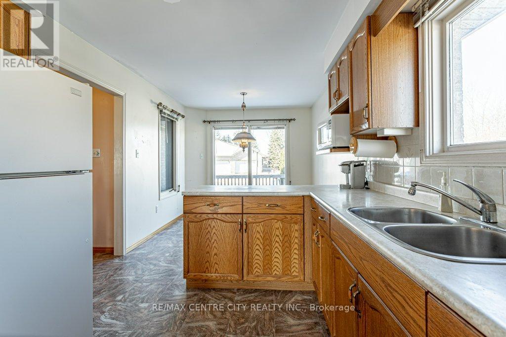 18 - 825 Shelborne Street, London South, Ontario  N5Z 5B7 - Photo 14 - X12567232