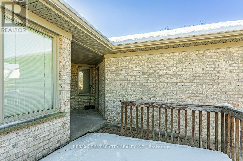 18 - 825 Shelborne Street, London South, Ontario  N5Z 5B7 - Photo 30 - X12567232
