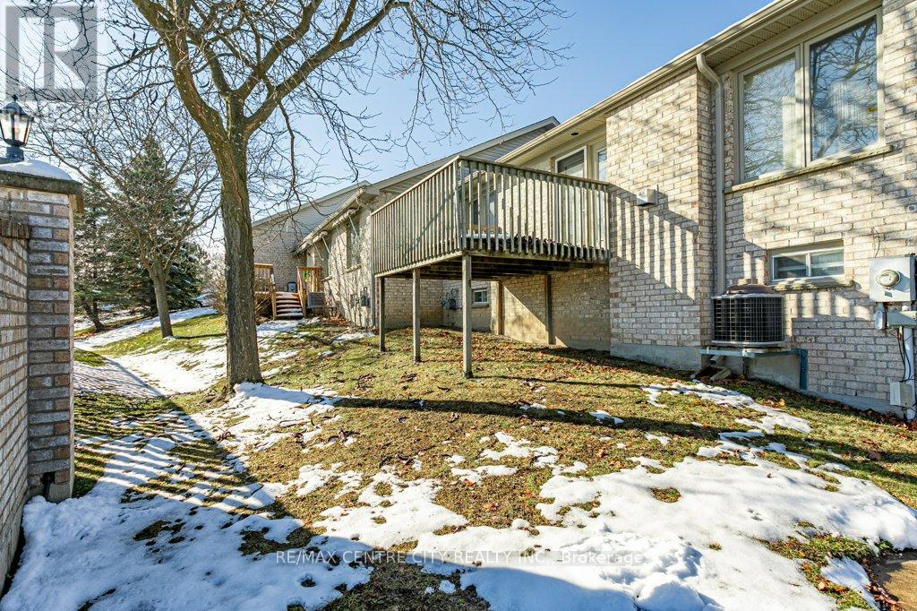 18 - 825 Shelborne Street, London South, Ontario  N5Z 5B7 - Photo 32 - X12567232