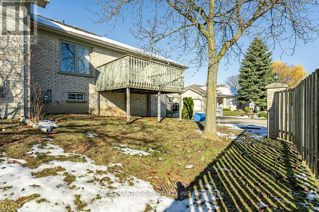 18 - 825 Shelborne Street, London South, Ontario  N5Z 5B7 - Photo 33 - X12567232