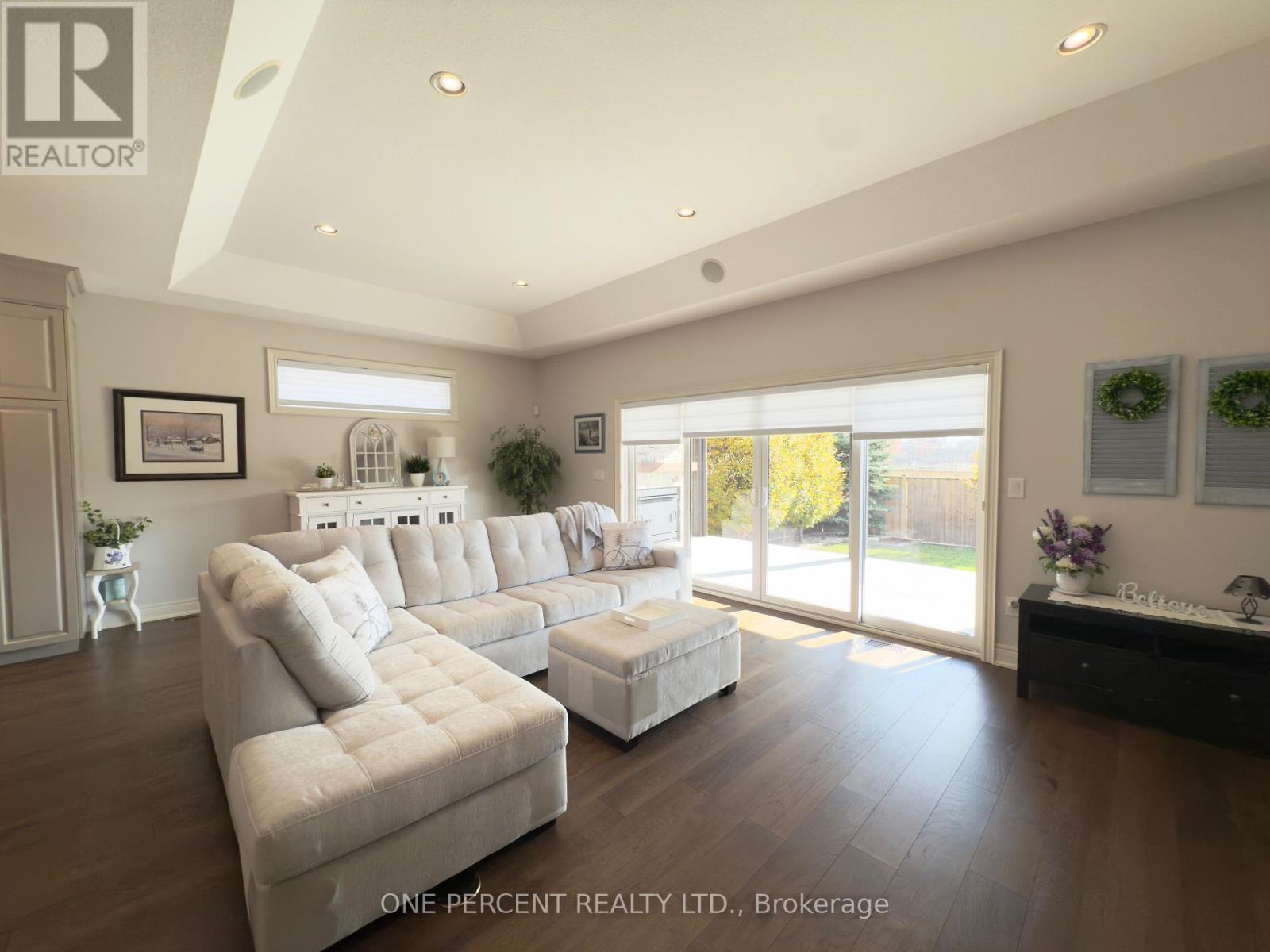 59 Julia Drive, Welland, Ontario  L3C 0E7 - Photo 8 - X12567058