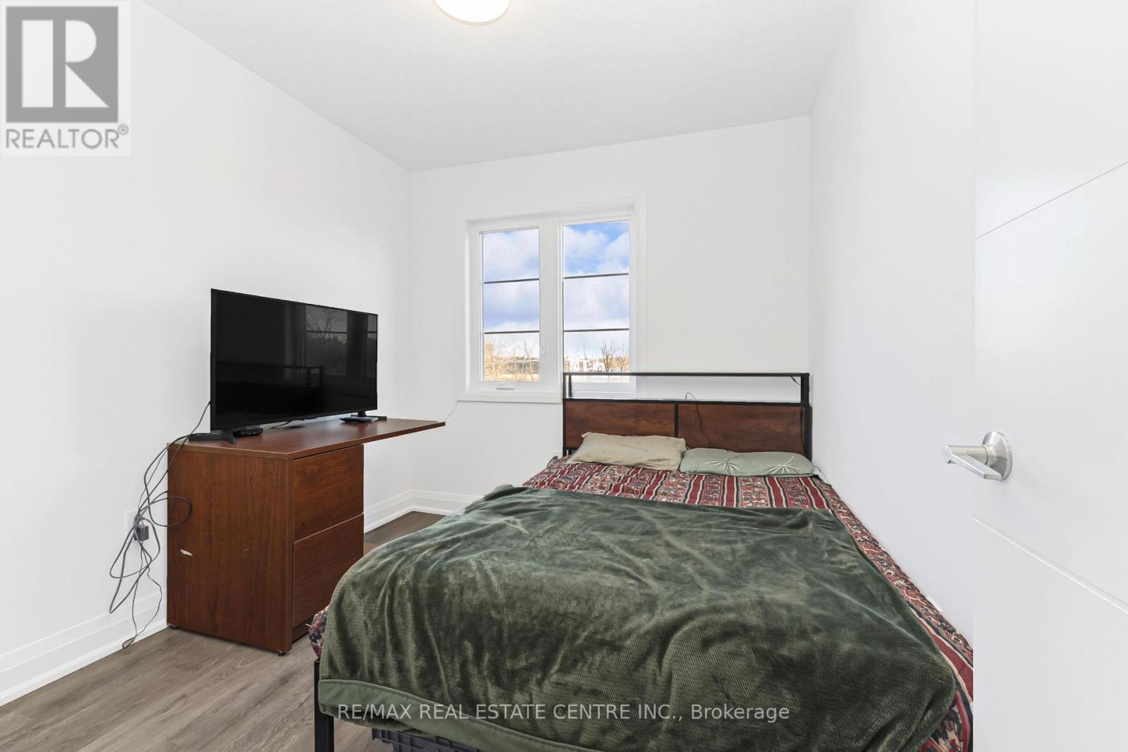 55 - 33 Steele Crescent, Guelph, Ontario  N1E 0S7 - Photo 29 - X12567086