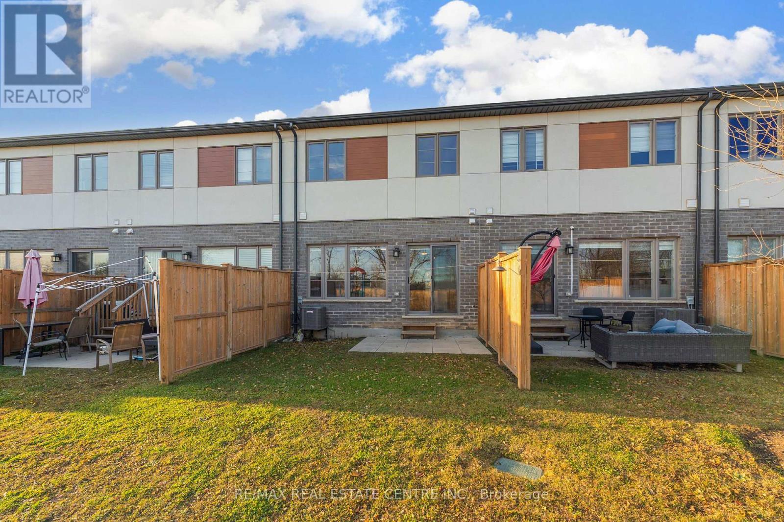 55 - 33 Steele Crescent, Guelph, Ontario  N1E 0S7 - Photo 32 - X12567086