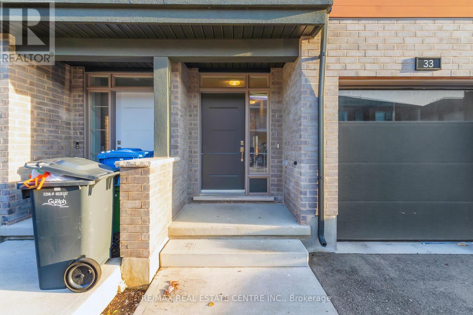 55 - 33 Steele Crescent, Guelph, Ontario  N1E 0S7 - Photo 4 - X12567086