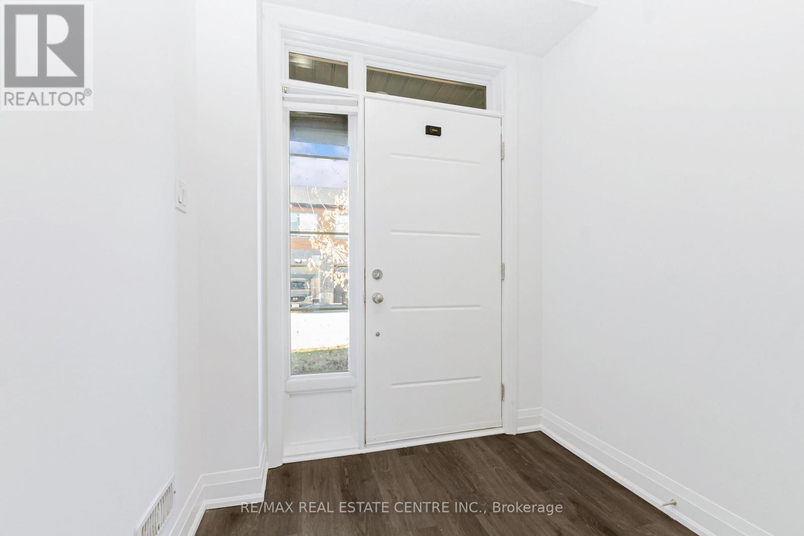 55 - 33 Steele Crescent, Guelph, Ontario  N1E 0S7 - Photo 5 - X12567086