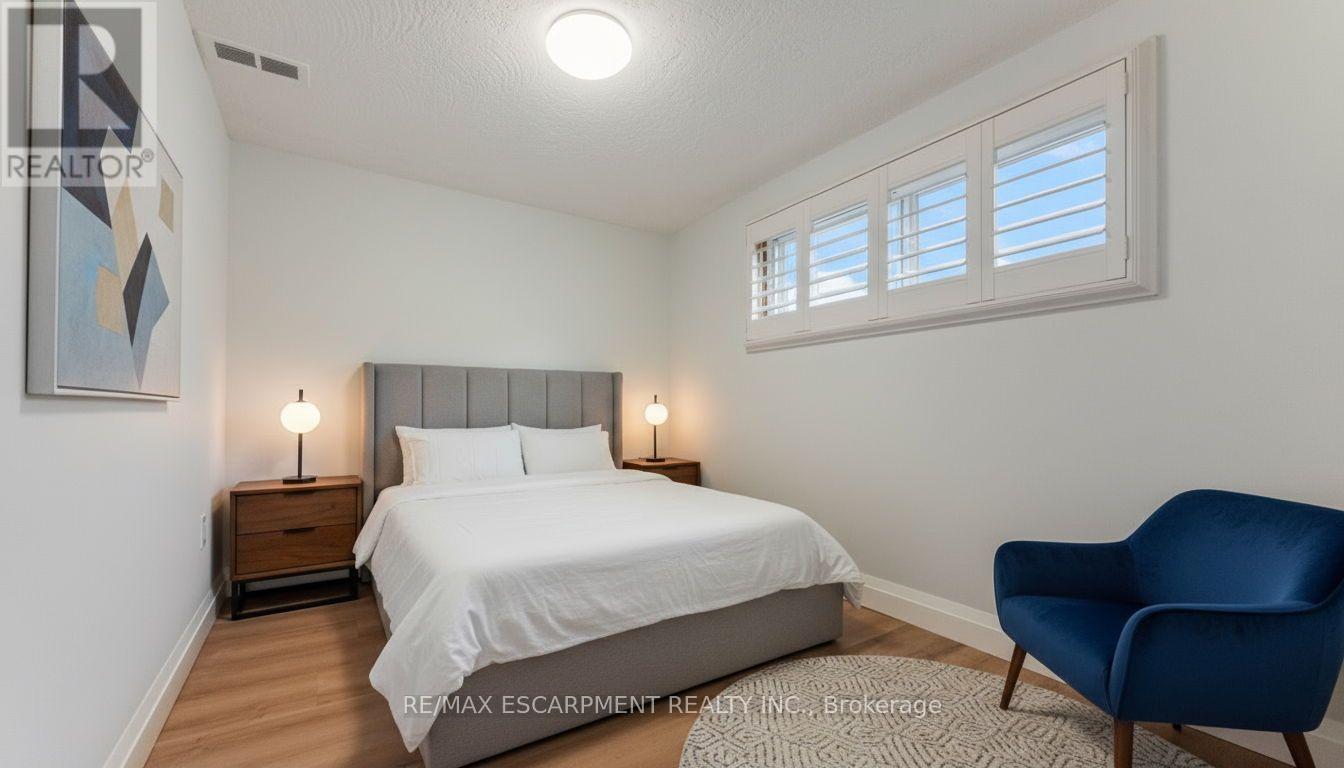 11 Marcella Crescent, Hamilton, Ontario  L8K 6E9 - Photo 21 - X12567090