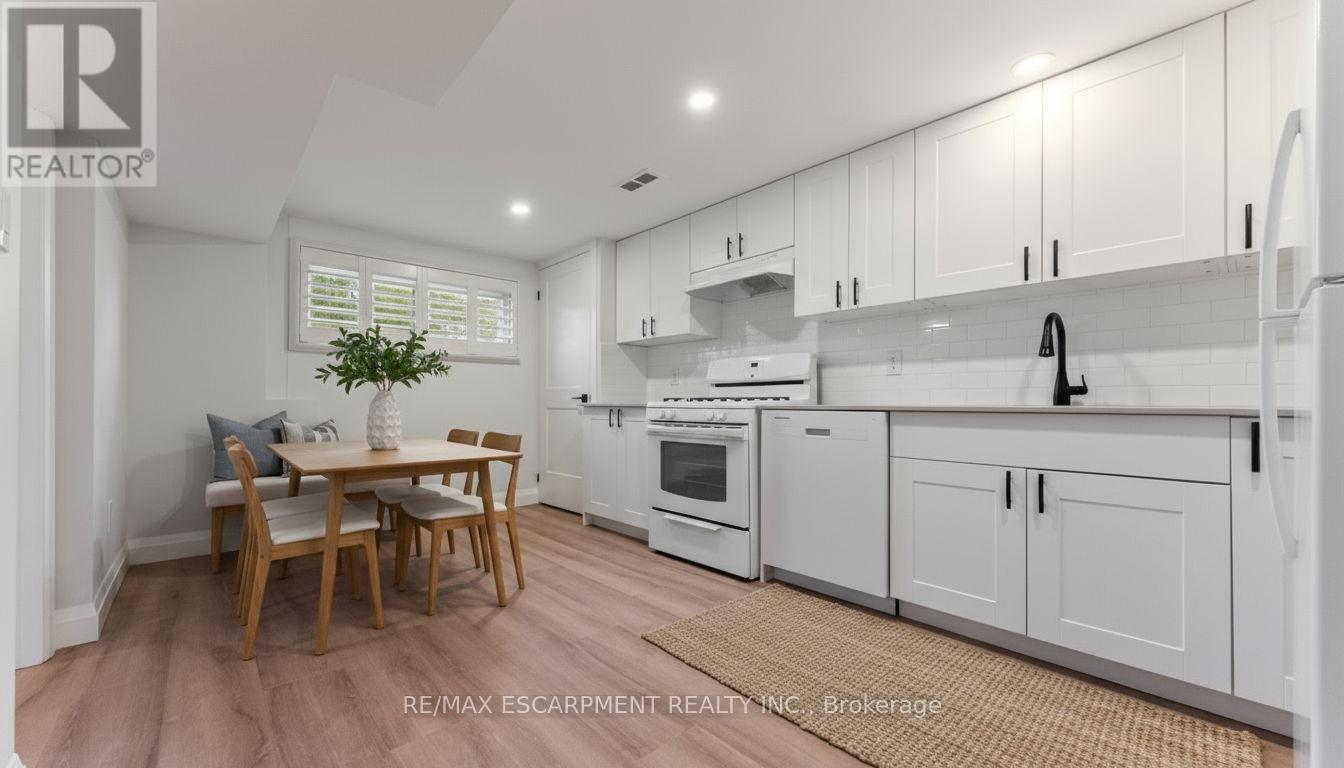 11 Marcella Crescent, Hamilton, Ontario  L8K 6E9 - Photo 23 - X12567090