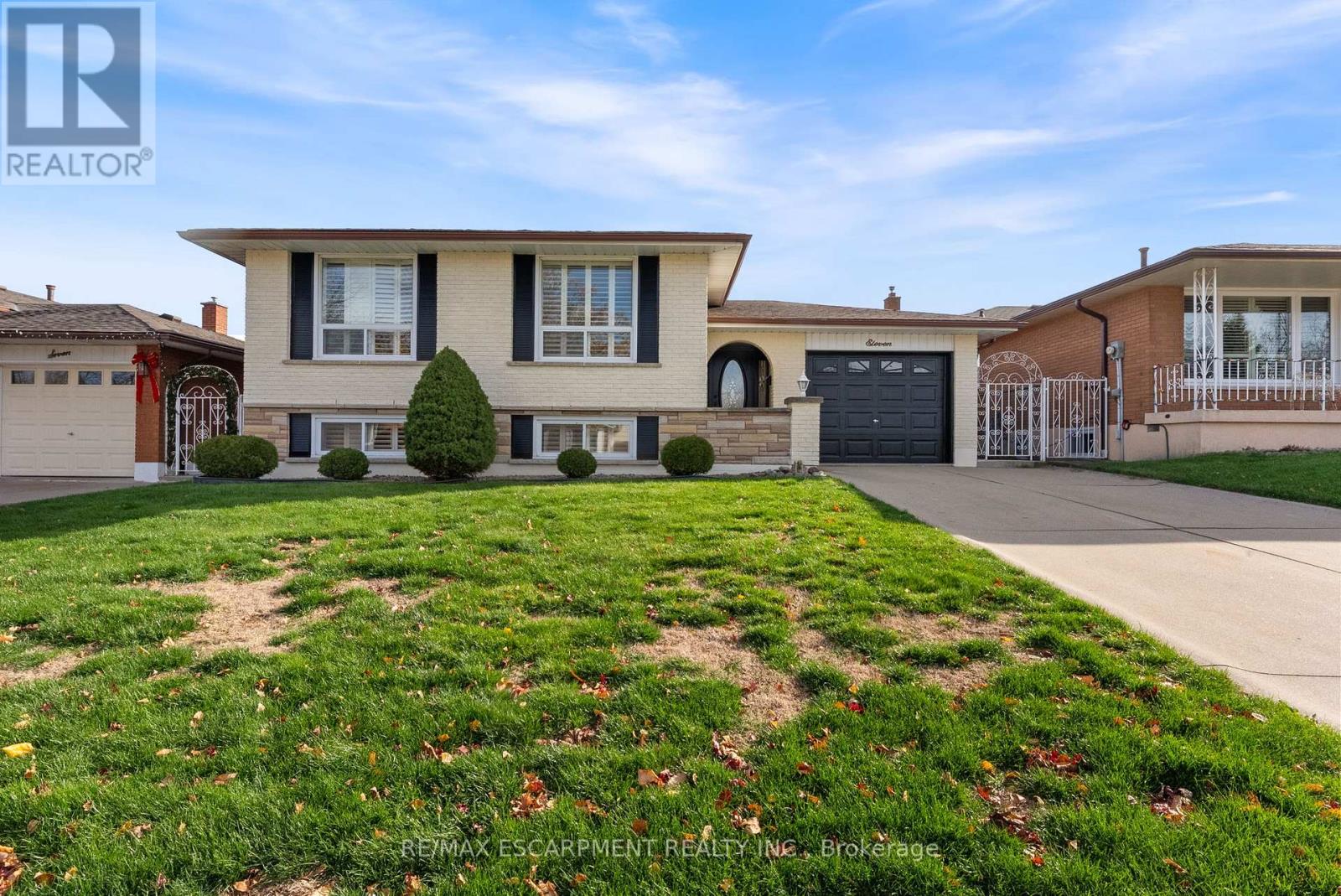 11 Marcella Crescent, Hamilton, Ontario  L8K 6E9 - Photo 3 - X12567090