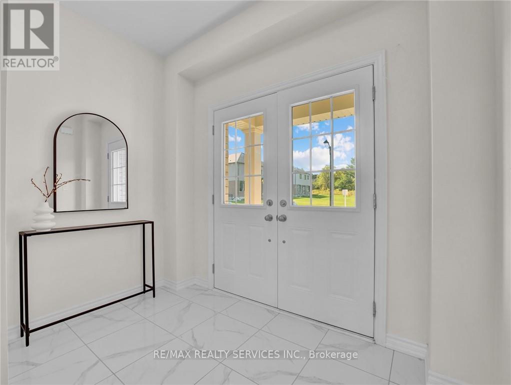 28 Ford Street, Brant, Ontario  N0E 1N0 - Photo 2 - X12567136