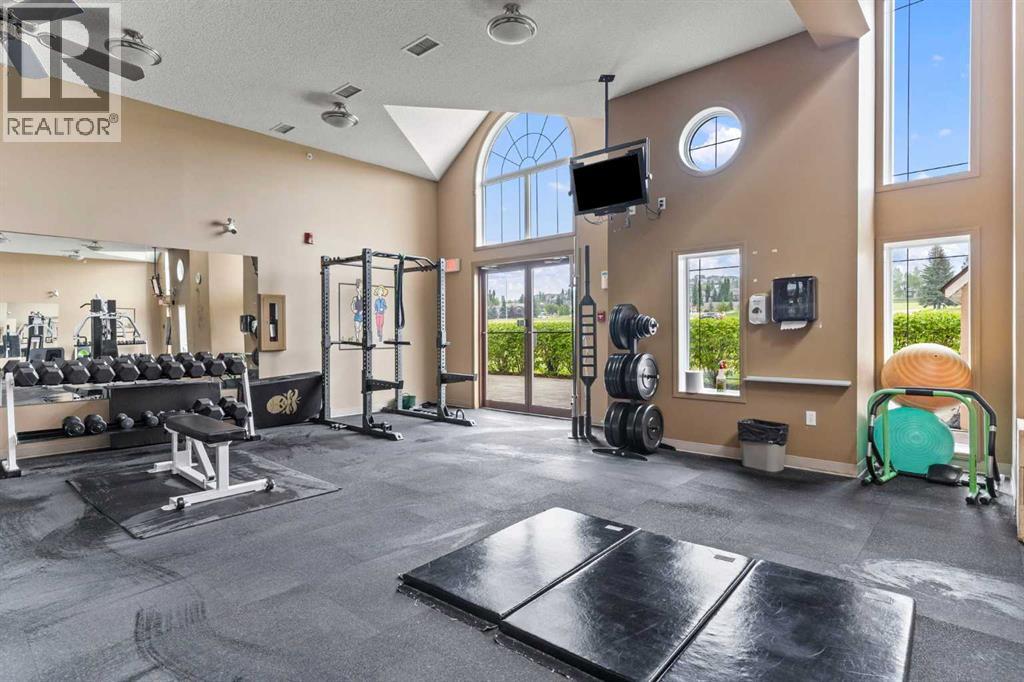 242, 30 Sierra Morena Landing Sw, Calgary, Alberta  T3H 5H2 - Photo 11 - A2266277