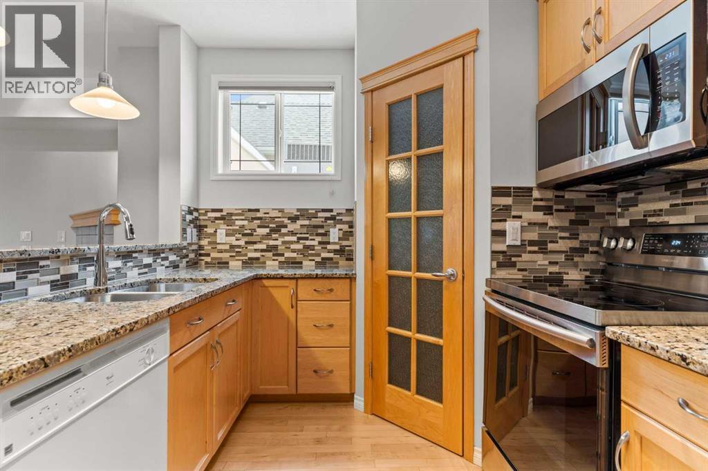 242, 30 Sierra Morena Landing Sw, Calgary, Alberta  T3H 5H2 - Photo 17 - A2266277