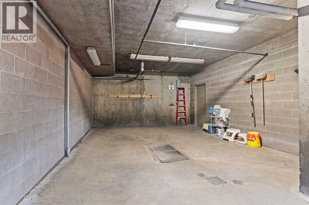 242, 30 Sierra Morena Landing Sw, Calgary, Alberta  T3H 5H2 - Photo 36 - A2266277