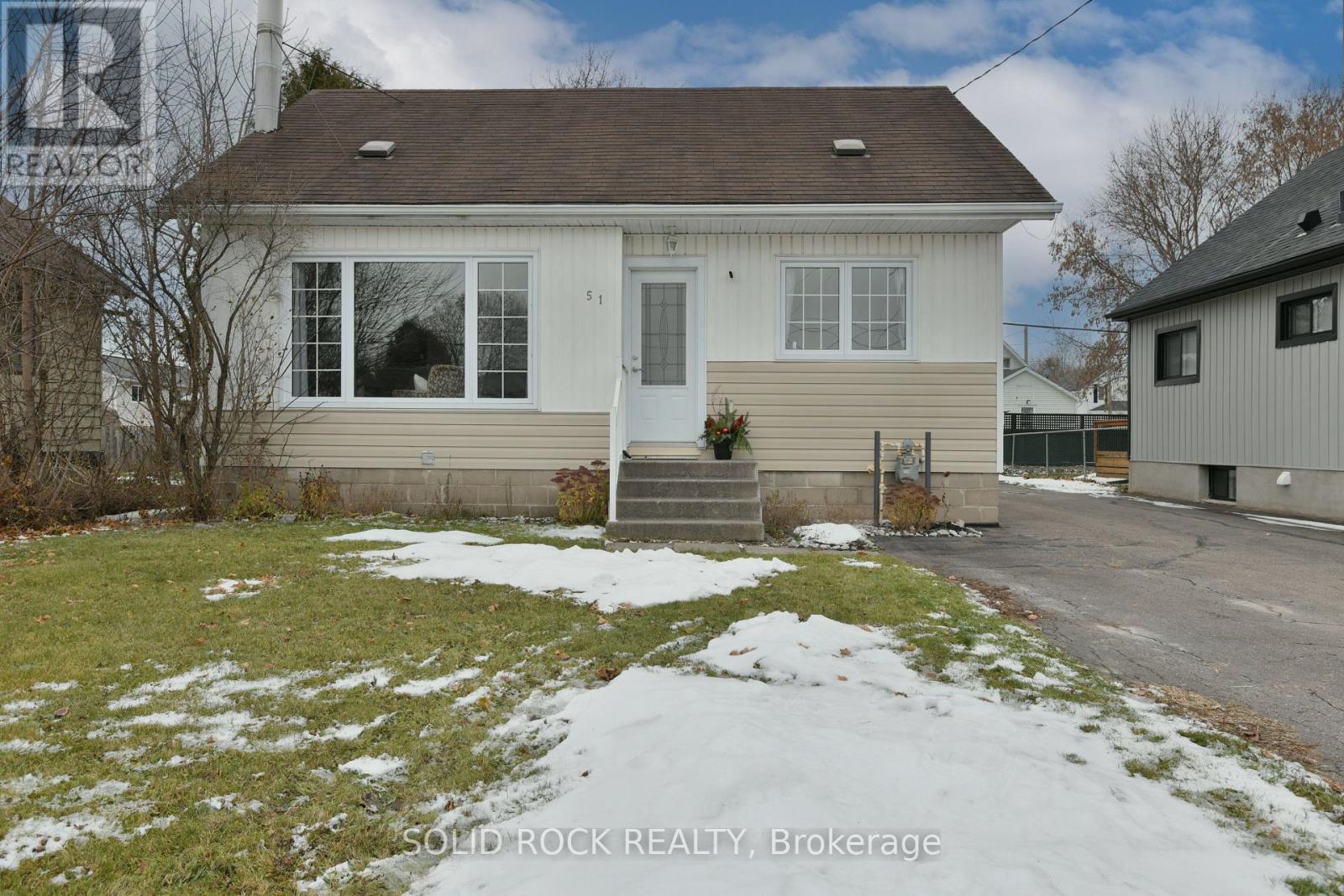 51 Barnet Boulevard, Renfrew, Ontario  K7V 2M5 - Photo 2 - X12567162