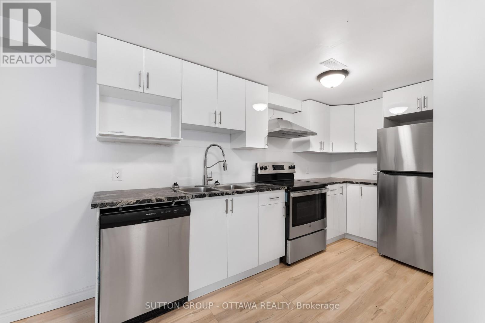 B - 20 Dundegan Drive, Ottawa, Ontario  K2L 1P8 - Photo 2 - X12567216