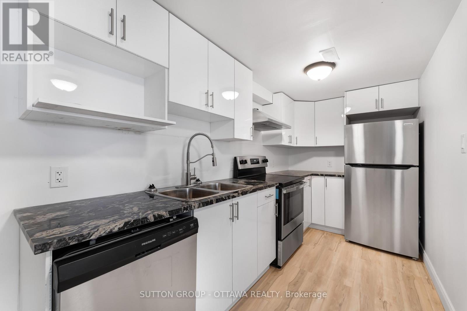 B - 20 Dundegan Drive, Ottawa, Ontario  K2L 1P8 - Photo 3 - X12567216