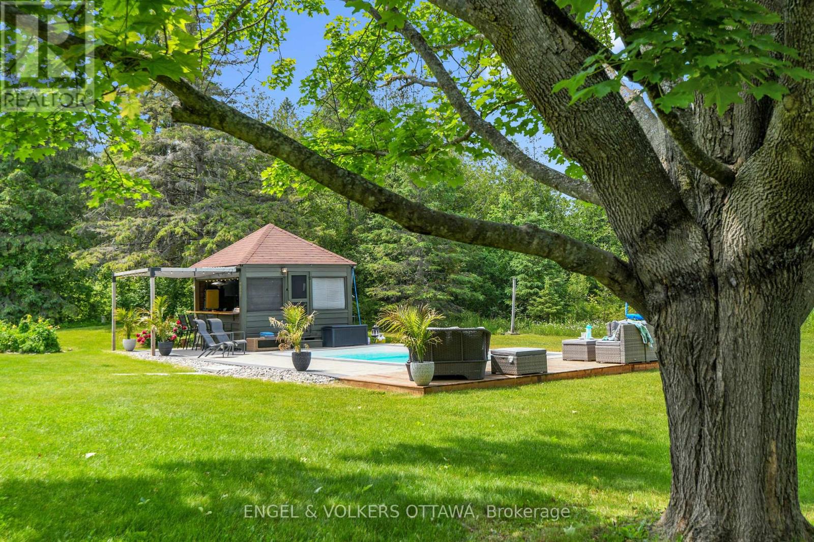 102 Delaney Drive, Ottawa, Ontario  K0A 1L0 - Photo 27 - X12567244