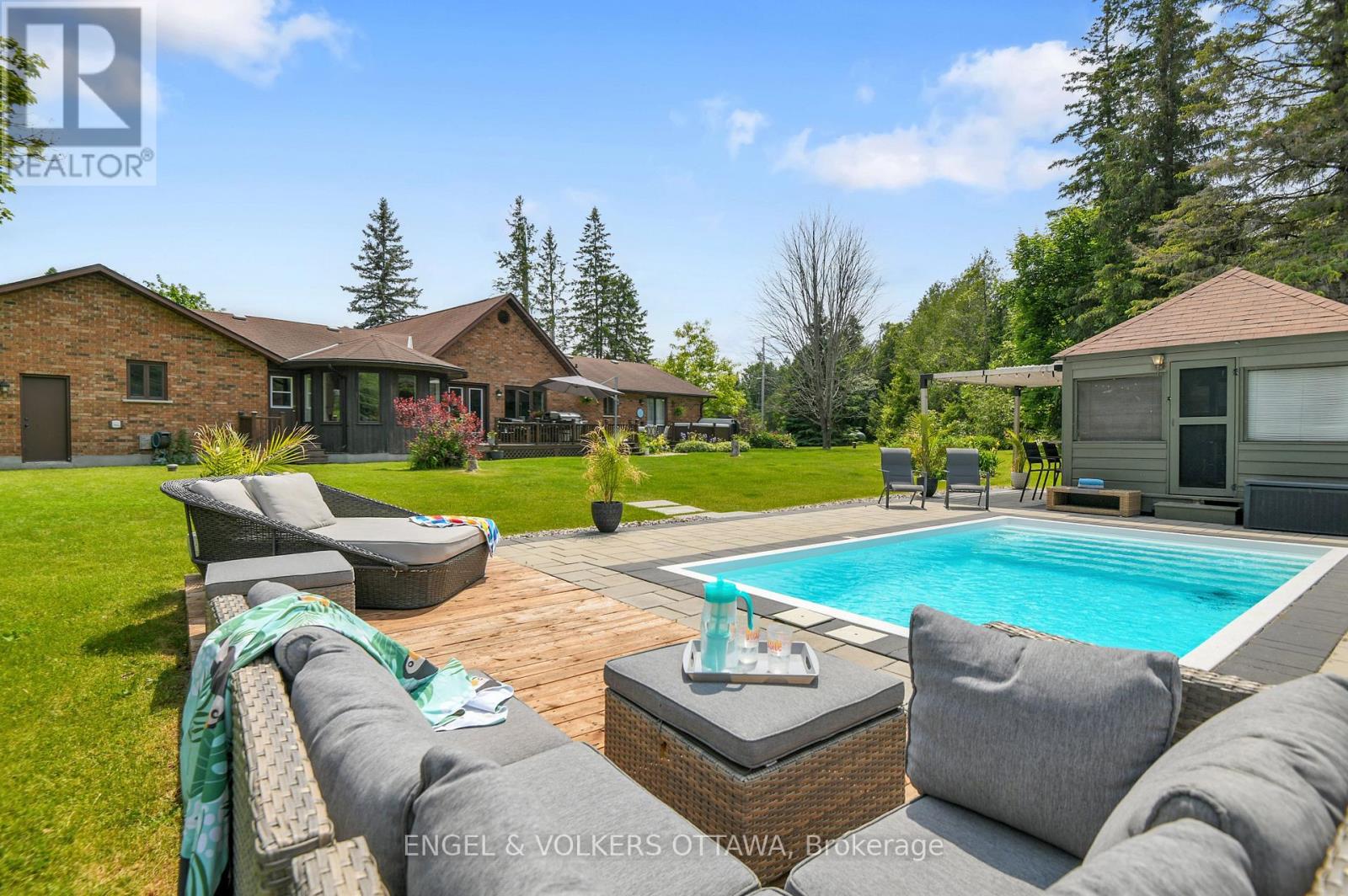 102 Delaney Drive, Ottawa, Ontario  K0A 1L0 - Photo 29 - X12567244