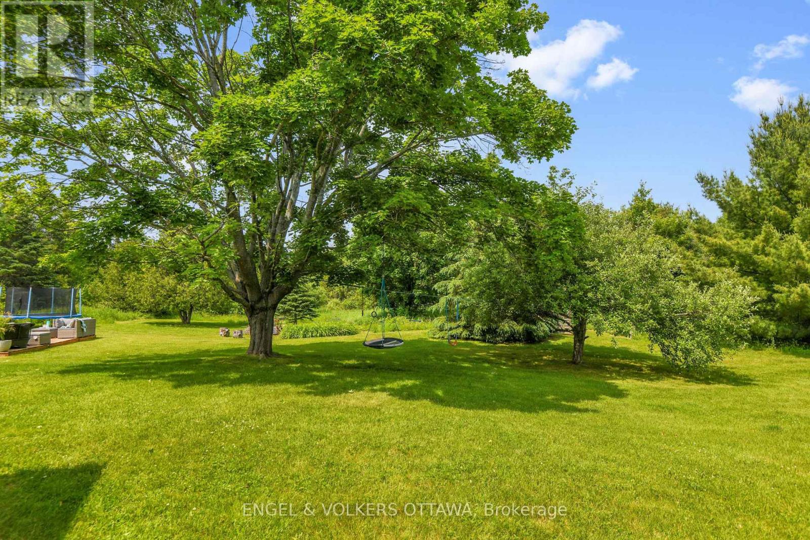 102 Delaney Drive, Ottawa, Ontario  K0A 1L0 - Photo 35 - X12567244