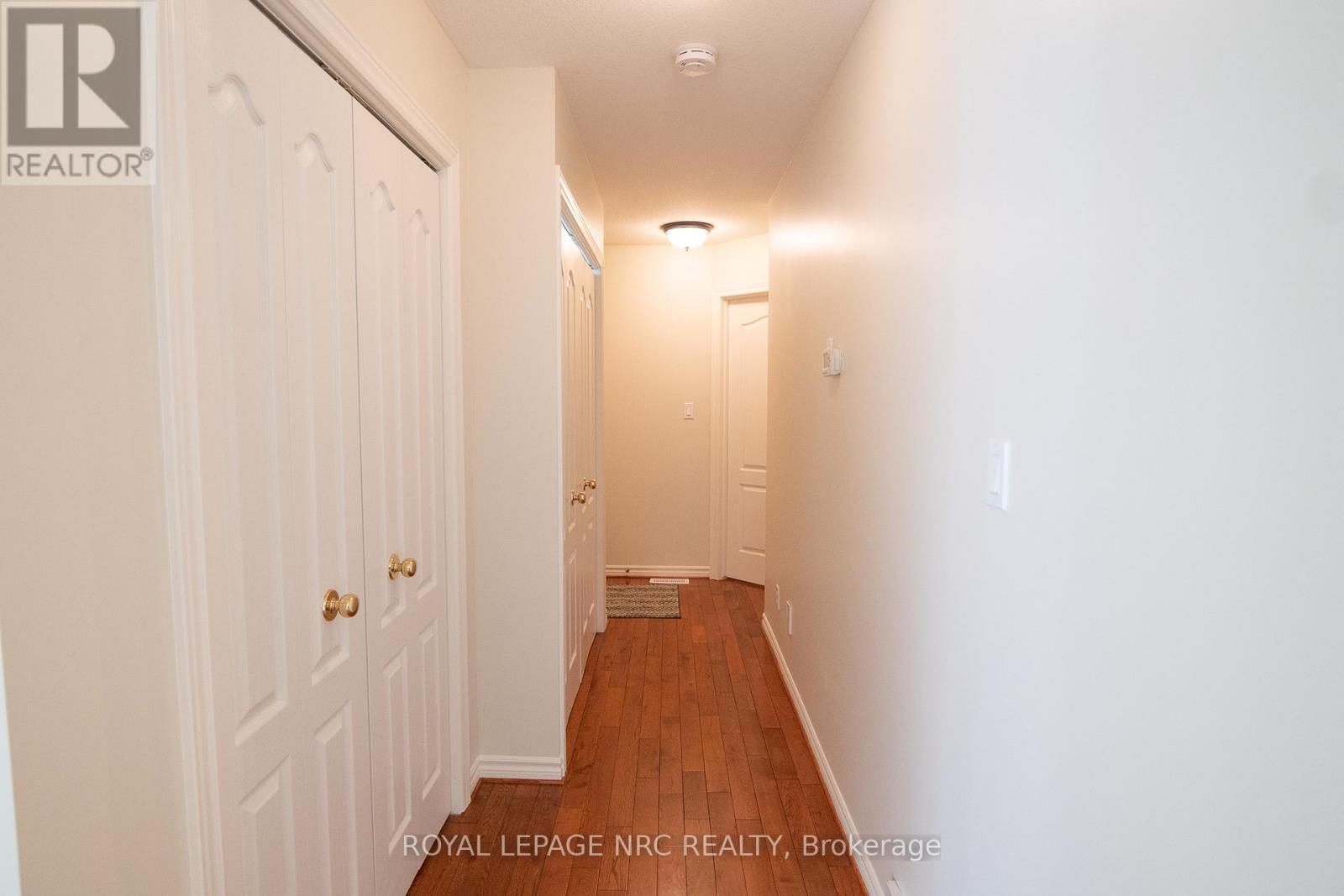 6 - 4667 Portage Road, Niagara Falls, Ontario  L2E 6A9 - Photo 11 - X12567342