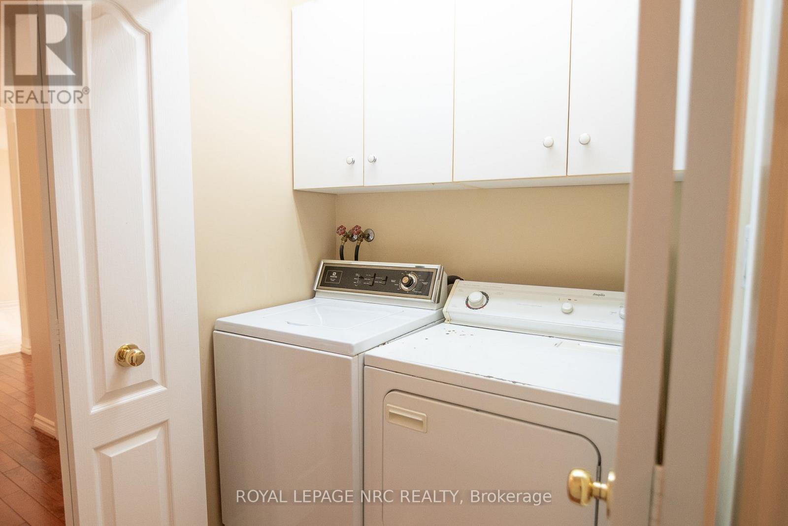 6 - 4667 Portage Road, Niagara Falls, Ontario  L2E 6A9 - Photo 12 - X12567342