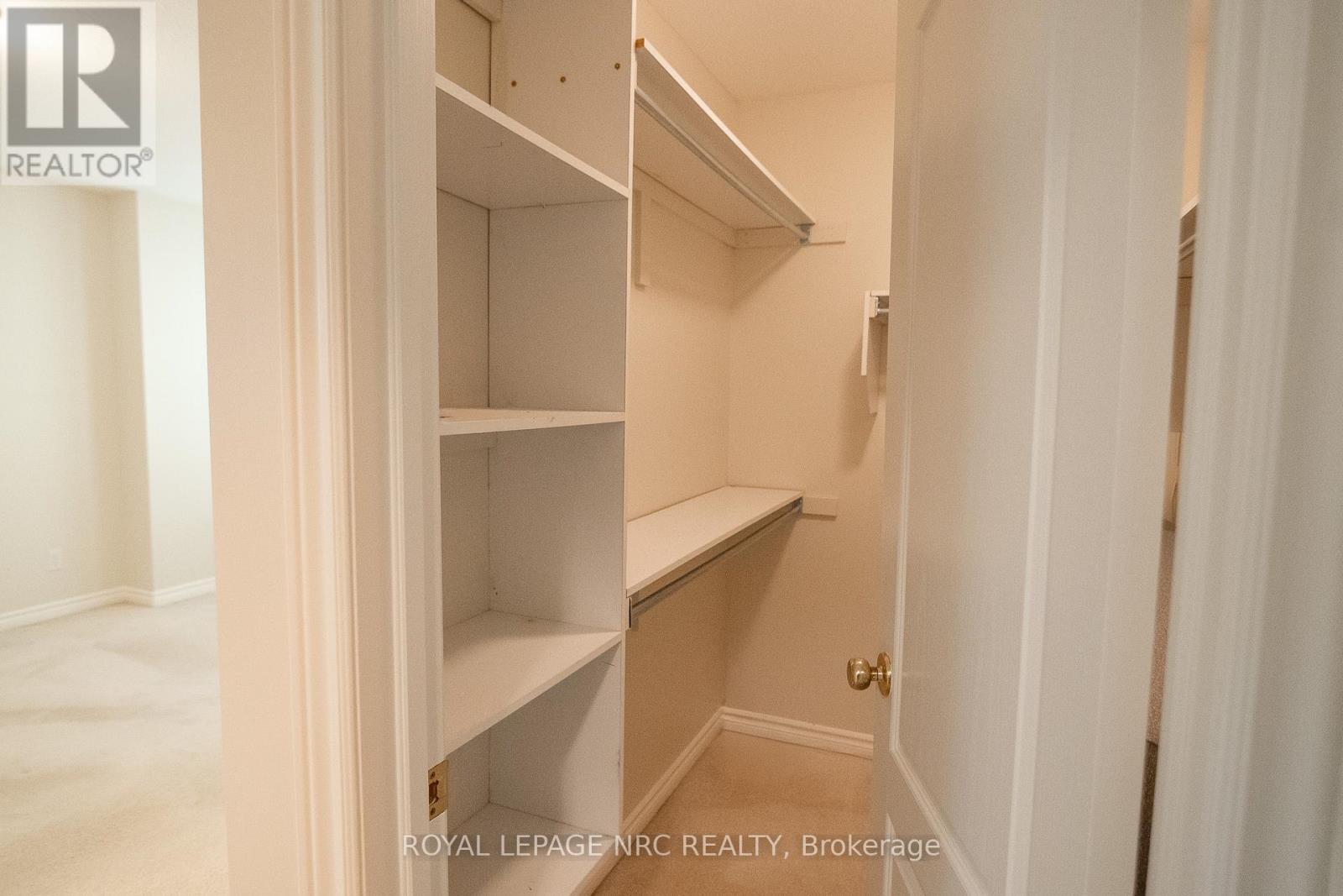 6 - 4667 Portage Road, Niagara Falls, Ontario  L2E 6A9 - Photo 15 - X12567342