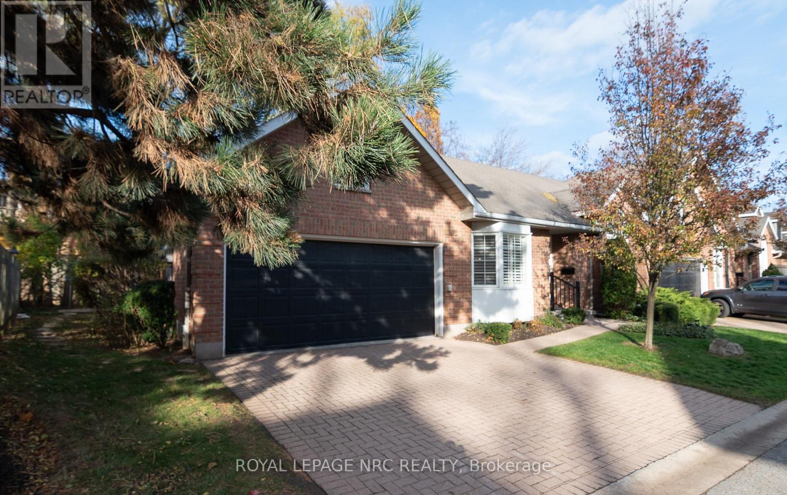 6 - 4667 Portage Road, Niagara Falls, Ontario  L2E 6A9 - Photo 2 - X12567342