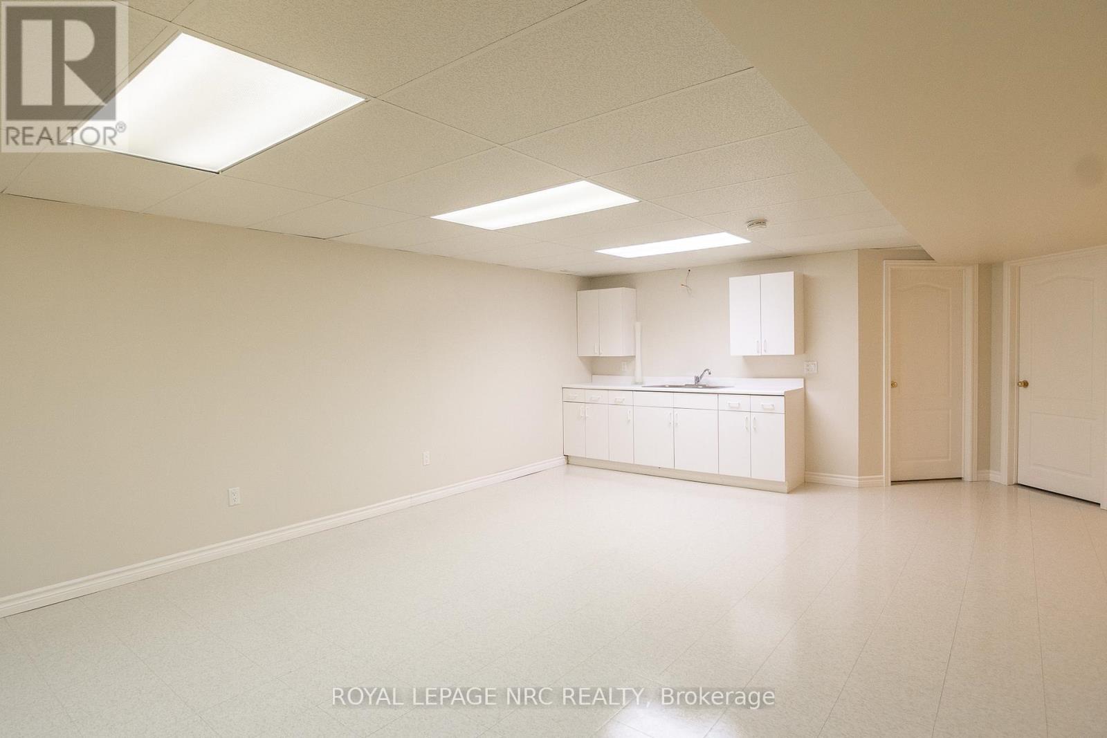 6 - 4667 Portage Road, Niagara Falls, Ontario  L2E 6A9 - Photo 25 - X12567342