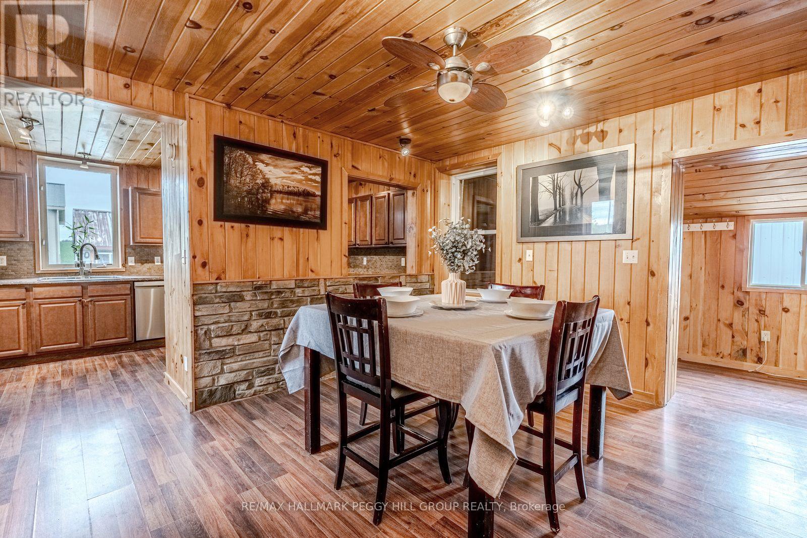 1601 Penetanguishene Road, Oro-Medonte, Ontario  L4M 4Y8 - Photo 5 - S12483090