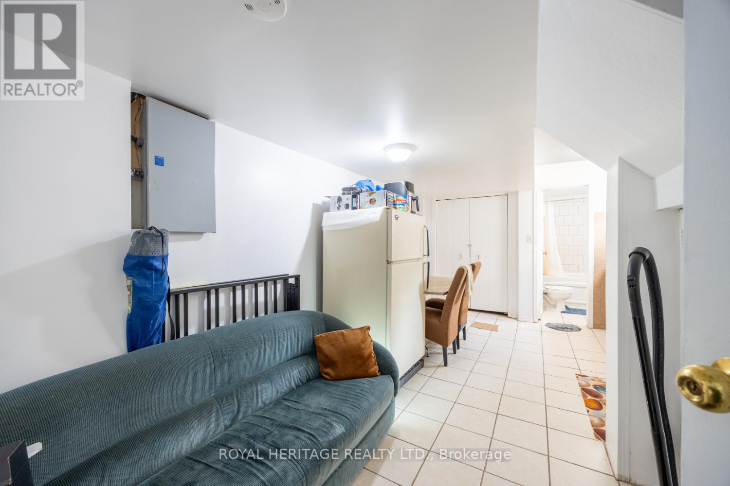 85 Painted Post Drive, Toronto, Ontario  M1H 1T3 - Photo 27 - E12567314