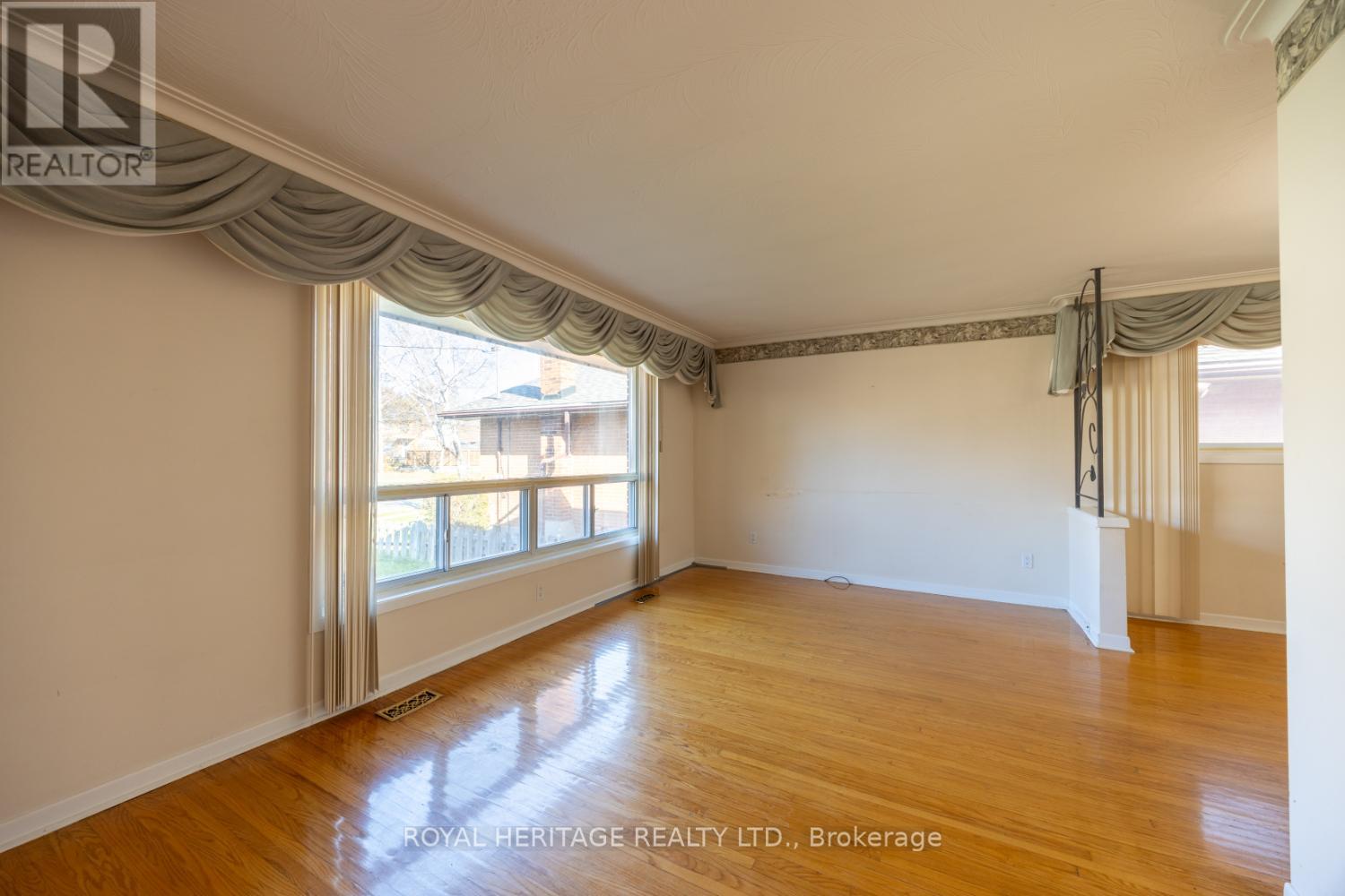 85 Painted Post Drive, Toronto, Ontario  M1H 1T3 - Photo 6 - E12567314