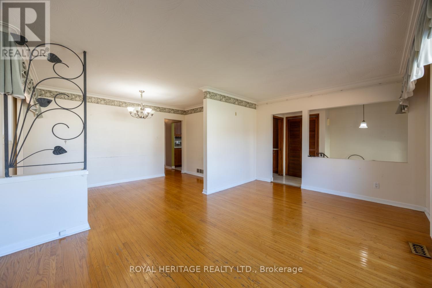 85 Painted Post Drive, Toronto, Ontario  M1H 1T3 - Photo 7 - E12567314