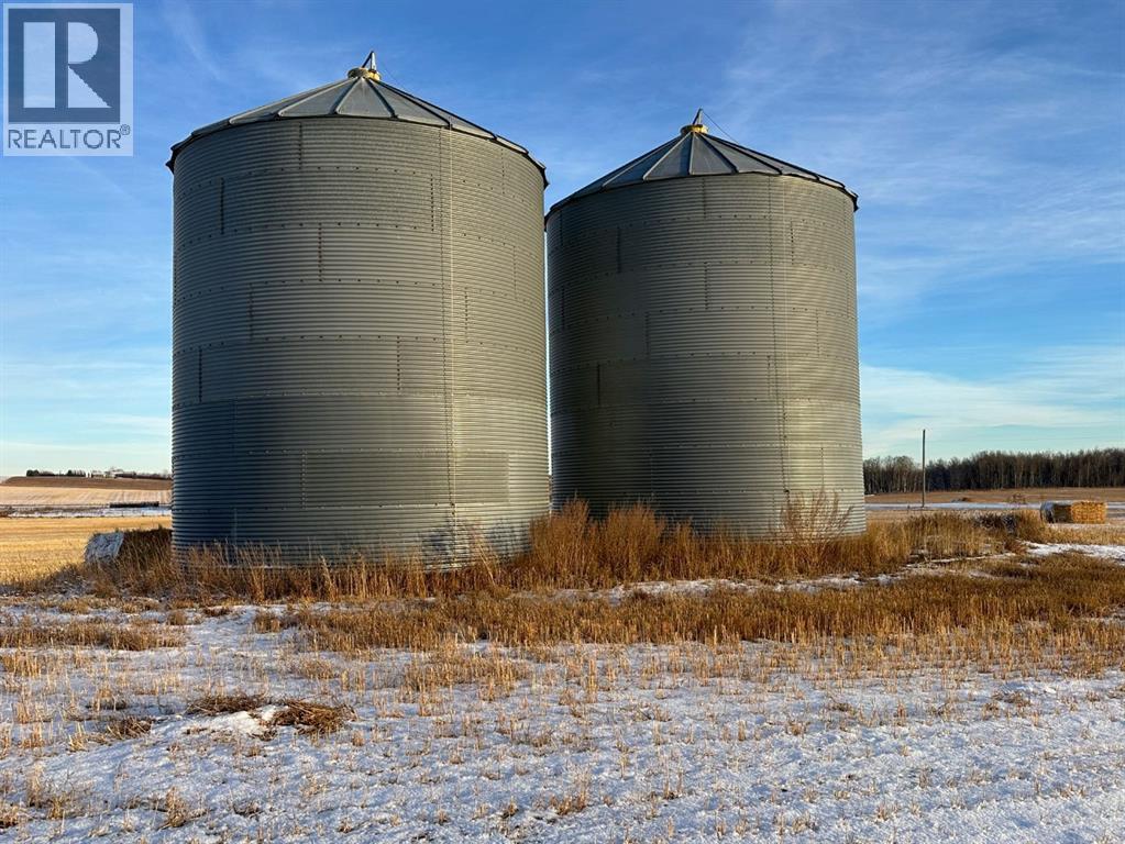 In Kneehill County, Rural Kneehill County, Alberta  T0M 2A0 - Photo 11 - A2271434