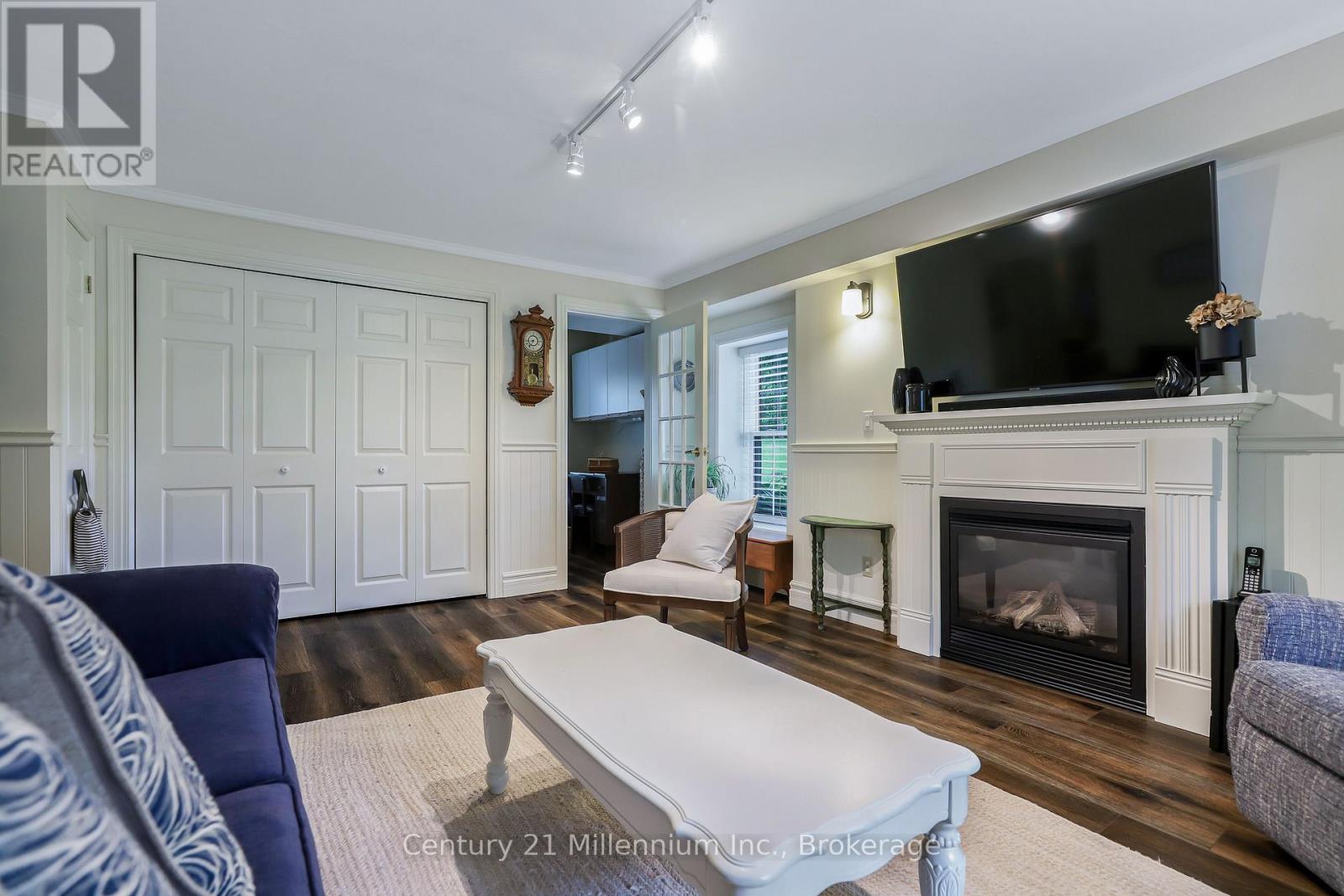 2268 8th Avenue W, Georgian Bluffs, Ontario  N4K 5M8 - Photo 24 - X12567326