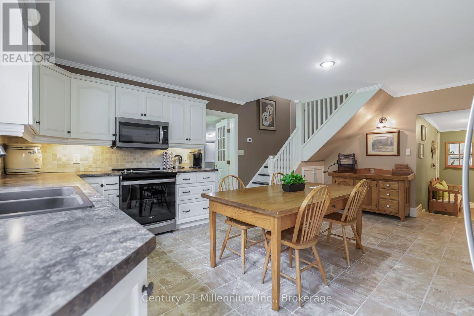 2268 8th Avenue W, Georgian Bluffs, Ontario  N4K 5M8 - Photo 29 - X12567326