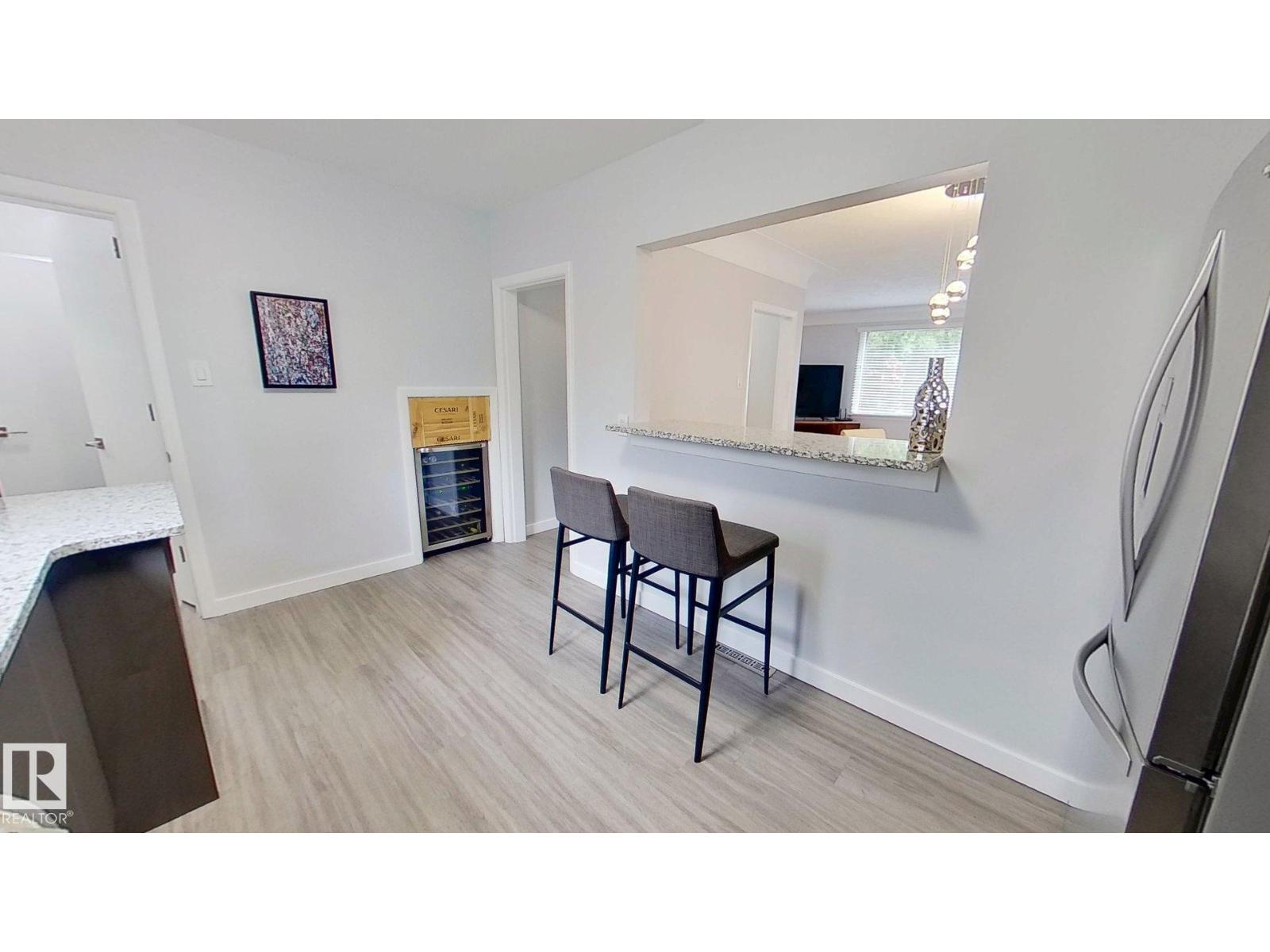 11708 130 St Nw, Edmonton, Alberta  T5J 1A1 - Photo 8 - E4448491