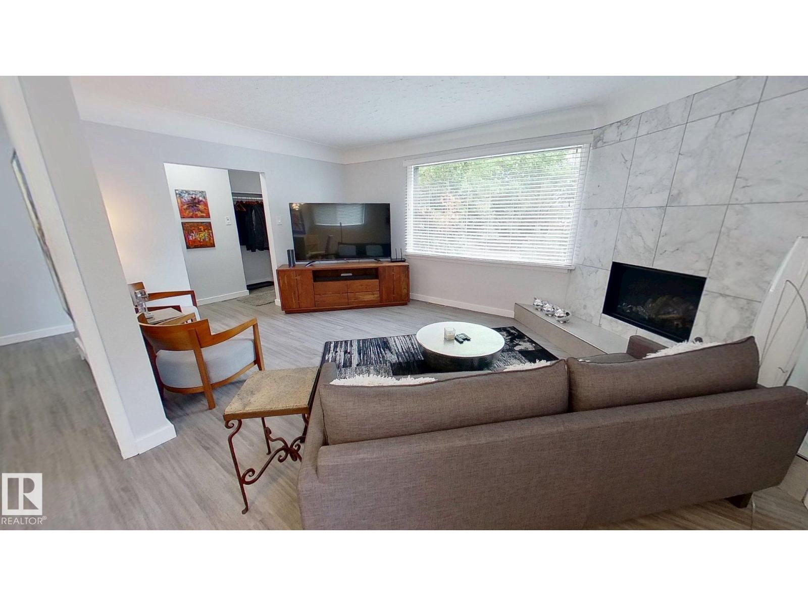 11708 130 St Nw, Edmonton, Alberta  T5J 1A1 - Photo 3 - E4448491